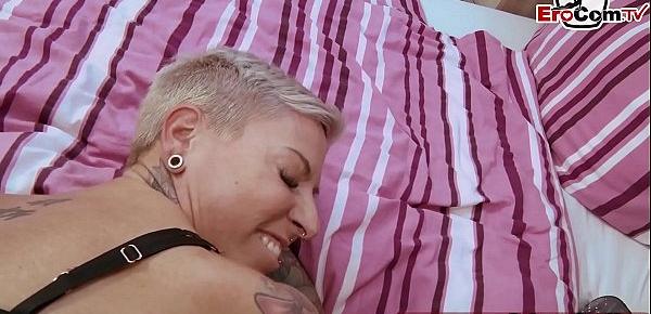 Deutsche Anal Lesben probieren ihre Arschlöcher aus